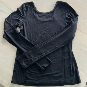 Lulu Lemon top